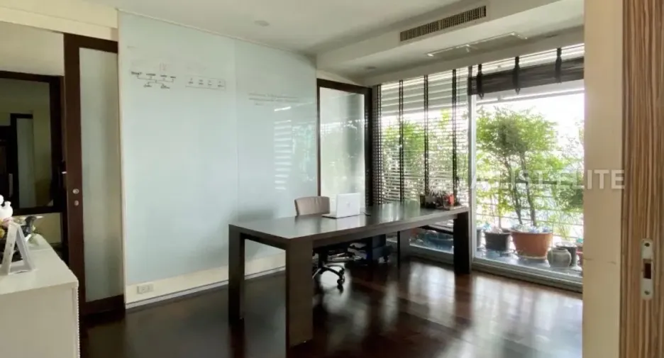 Wohnung zum Kauf mit 1 Zimmer in Phaya Thai, Bangkok