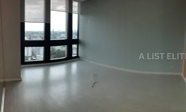 Condo en alquiler de 5 habitaciones en Bang Na, Bangkok