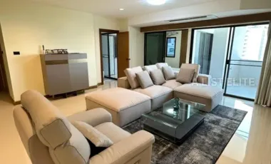 For sale 3 bedrooms condo in Watthana, Bangkok