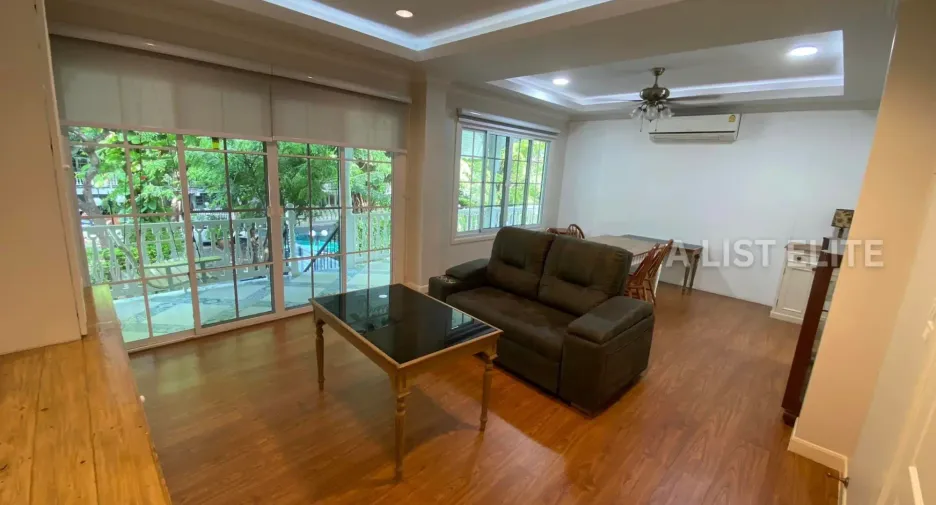 出租 2 卧室 独立屋 在 Mueang Samut Prakan, Samut Prakan