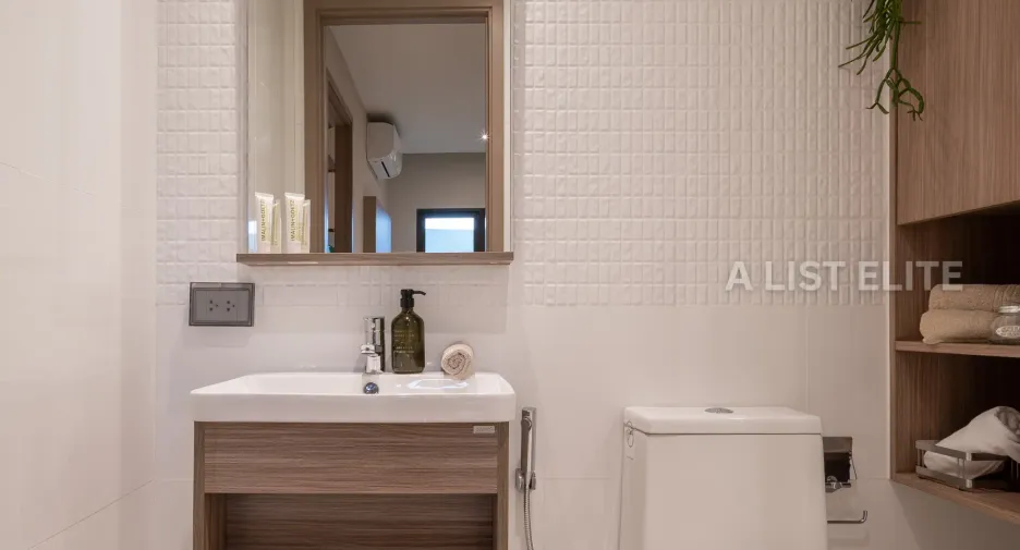 For sale 1 bed condo in Bang Kapi, Bangkok