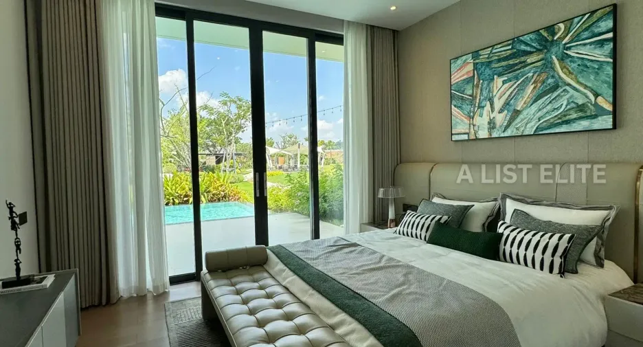 For sale 4 bedrooms house in Huay Yai, Pattaya