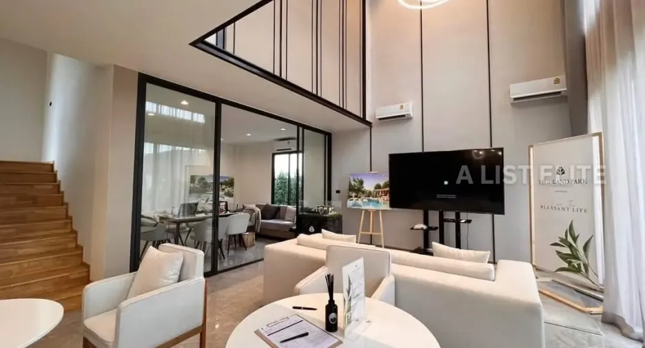 Casa en venta de 4 habitaciones en Bang Lamung, Chonburi