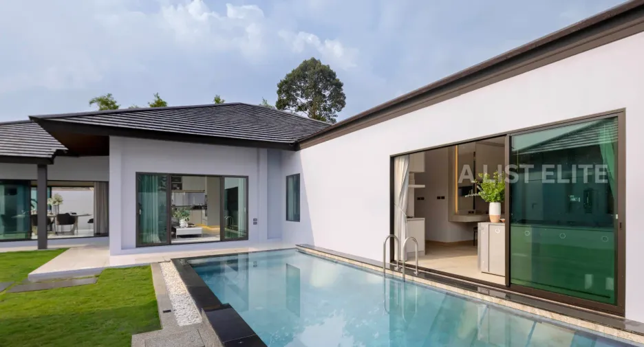 For sale 4 bedrooms house in Bang Lamung, Chonburi