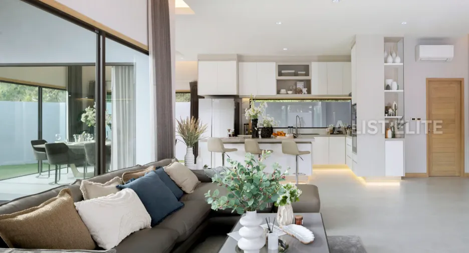 For sale 4 bedrooms house in Bang Lamung, Chonburi