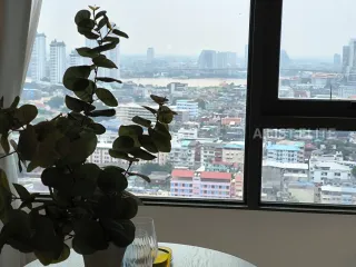 Condo en venta de 2 habitaciones en Khlong San, Bangkok