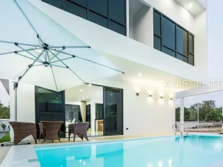 For sale 4 bedrooms house in Bang Lamung, Chonburi