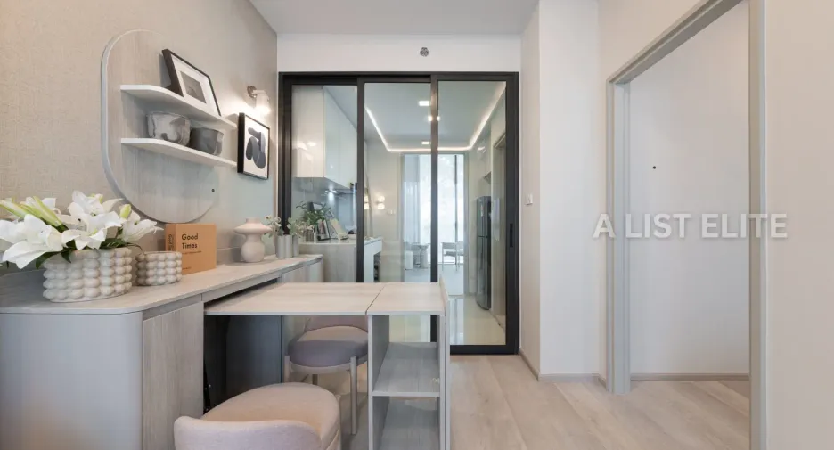 For sale 1 bed condo in Huai Khwang, Bangkok
