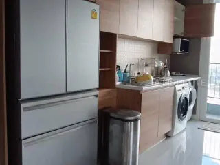 For rent 3 bedrooms condo in Mueang Samut Prakan, Samut Prakan