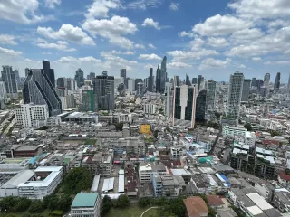 Condo en venta de 2 habitaciones en Bang Rak, Bangkok