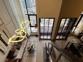 Condo en venta de 2 habitaciones en Bang Rak, Bangkok