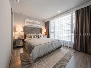For sale 3 bedrooms condo in Khlong Toei, Bangkok