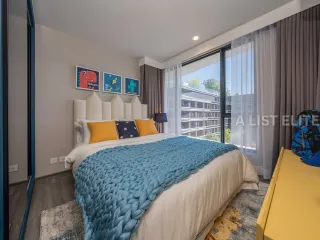For sale 3 bedrooms condo in Khlong Toei, Bangkok