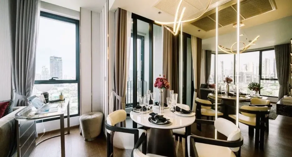 For sale 2 bedrooms condo in Khlong Toei, Bangkok