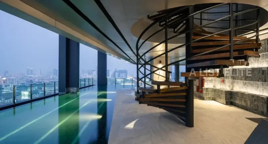 For sale 2 bedrooms condo in Ratchathewi, Bangkok