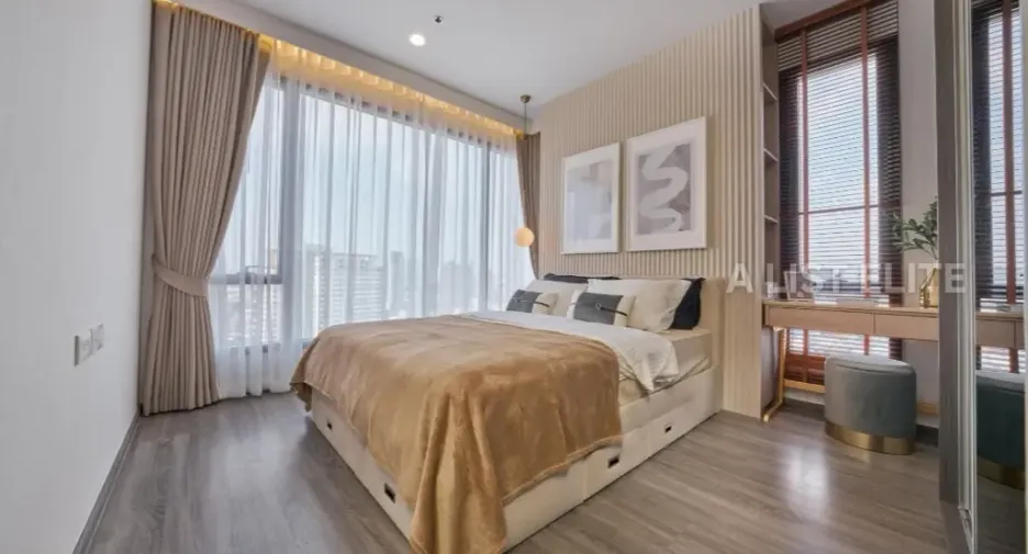 For sale 2 bedrooms condo in Ratchathewi, Bangkok