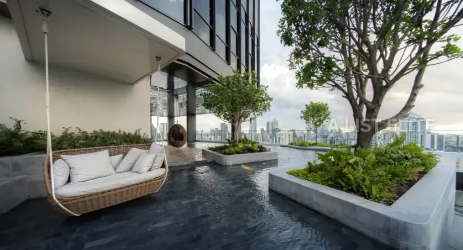 For sale 2 bedrooms condo in Bang Rak, Bangkok