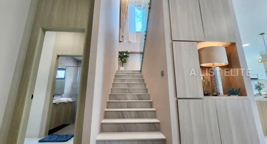 For sale 4 bedrooms house in Bang Lamung, Chonburi