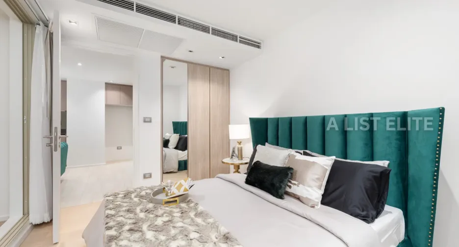 For sale 2 bedrooms condo in Khlong Toei, Bangkok