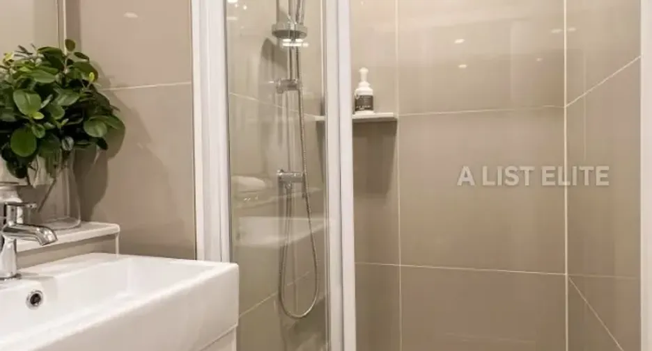 For sale 1 bed condo in Phaya Thai, Bangkok