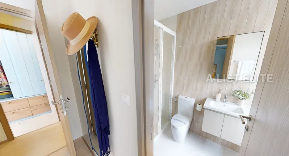 Продажа 2 спальни кондо в Щаттхана, Бангкок