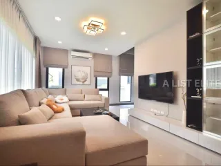 À louer 4 chambres maison à Bang Phli, Samut Prakan