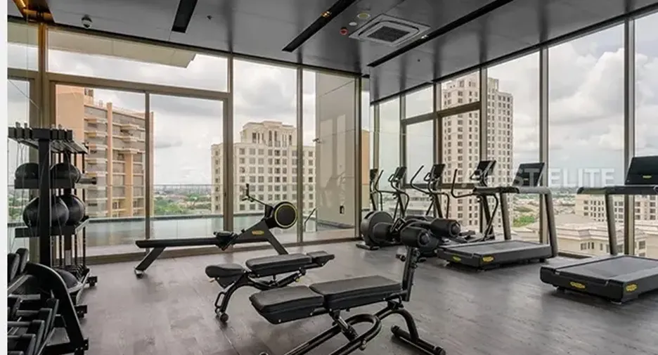 For sale 3 ベッドルーム condo in Bang Phli, Samut Prakan