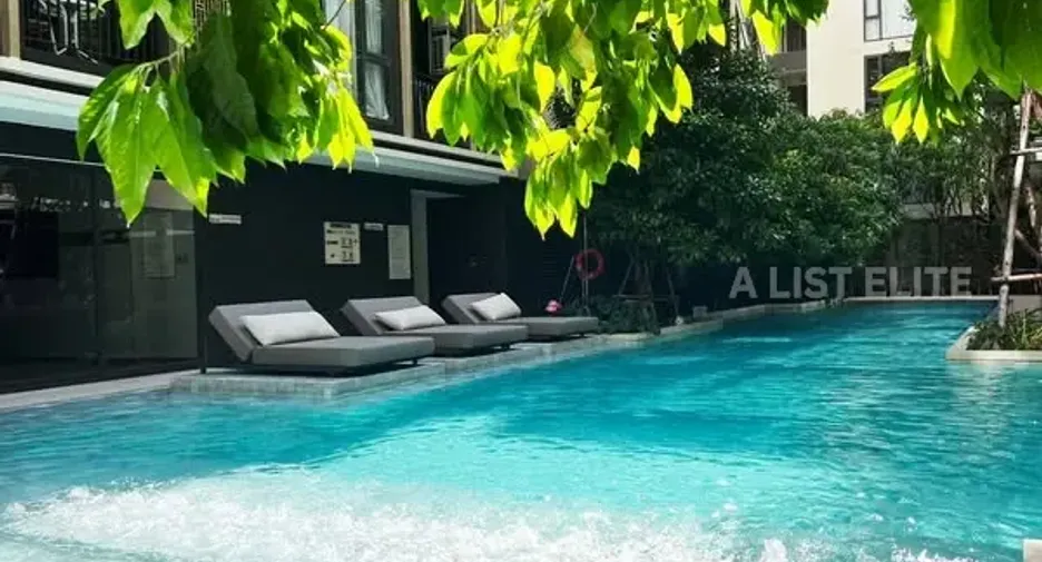 For sale 1 bed condo in Bang Rak, Bangkok