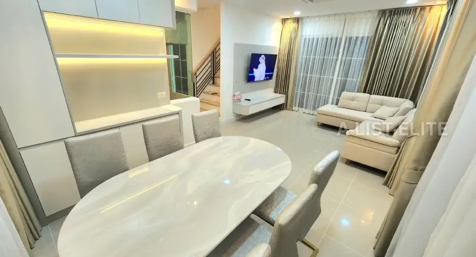 出租 4 卧室 公寓 在 Mueang Samut Prakan, Samut Prakan