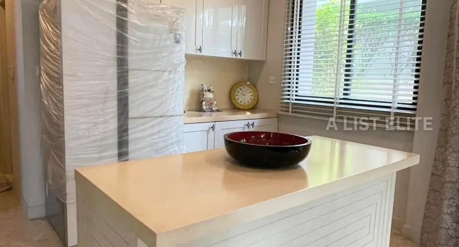 For sale 4 bedrooms house in Mueang Nonthaburi, Nonthaburi