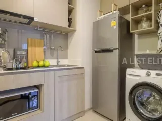 Condo en venta de 2 habitaciones en Bang Khae, Bangkok