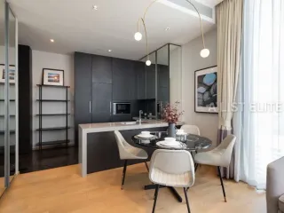 For rent 2 bedrooms condo in Pathum Wan, Bangkok