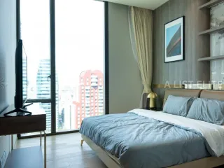 For rent 2 bedrooms condo in Pathum Wan, Bangkok