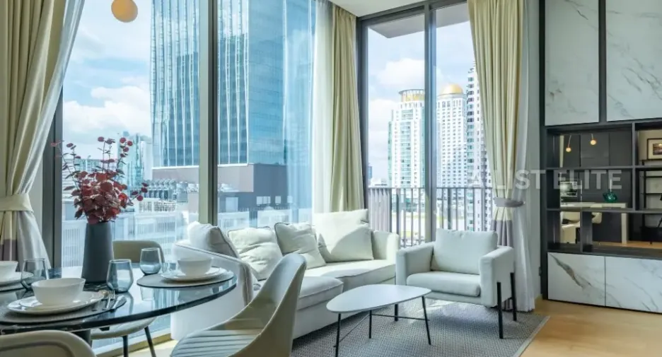 For rent 2 bedrooms condo in Pathum Wan, Bangkok