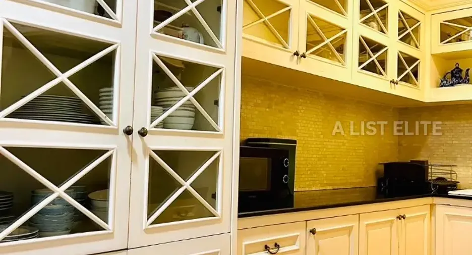 For rent 3 bedrooms condo in Yan Nawa, Bangkok