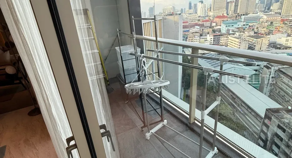 For rent 3 bedrooms condo in Bang Kho Laem, Bangkok