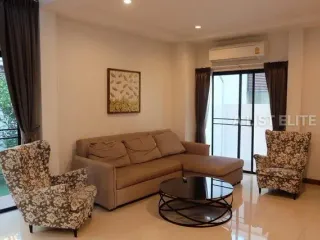 À louer 4 chambres maison à Bang Phli, Samut Prakan