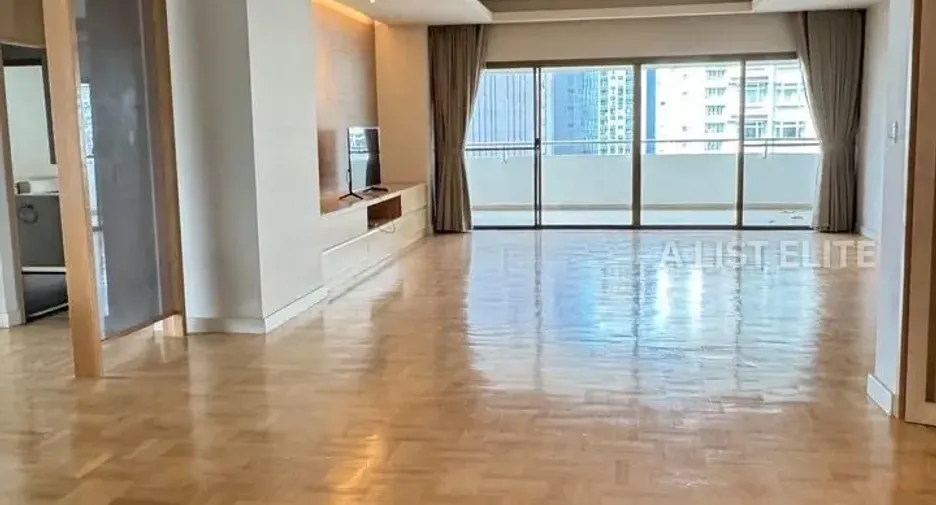 For rent 3 ベッドルーム condo in Watthana, Bangkok
