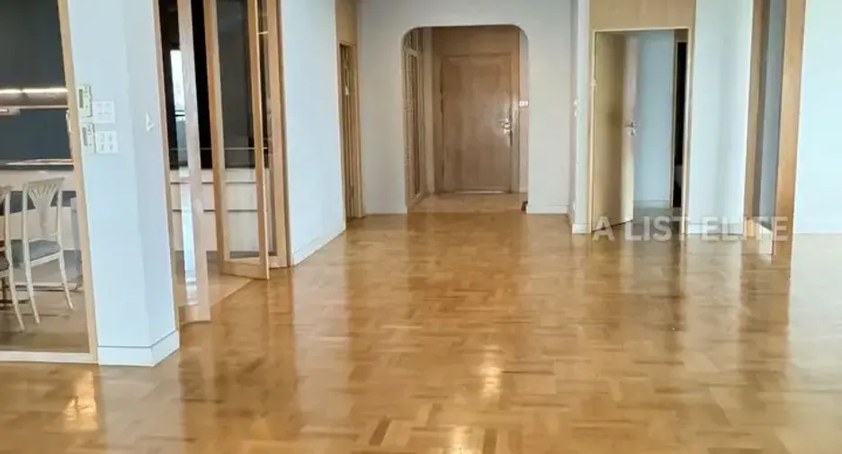 For rent 3 ベッドルーム condo in Watthana, Bangkok