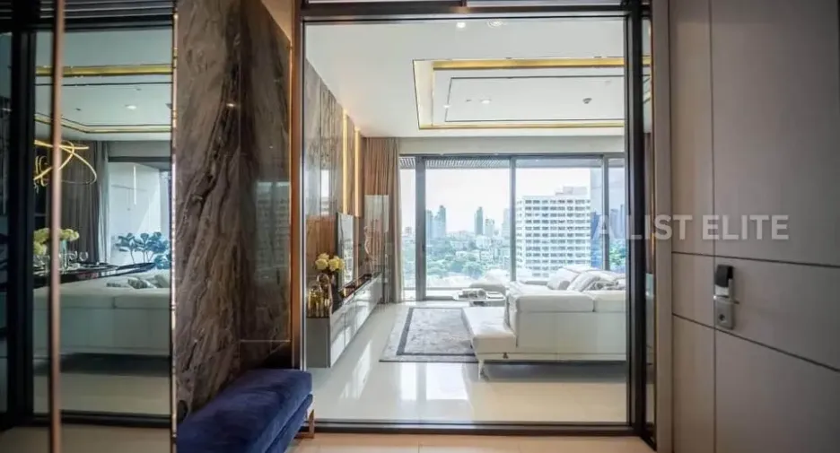 For sale 2 bedrooms condo in Khlong Toei, Bangkok