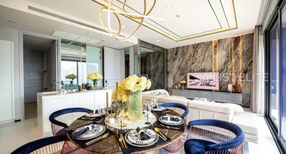 For sale 2 bedrooms condo in Khlong Toei, Bangkok