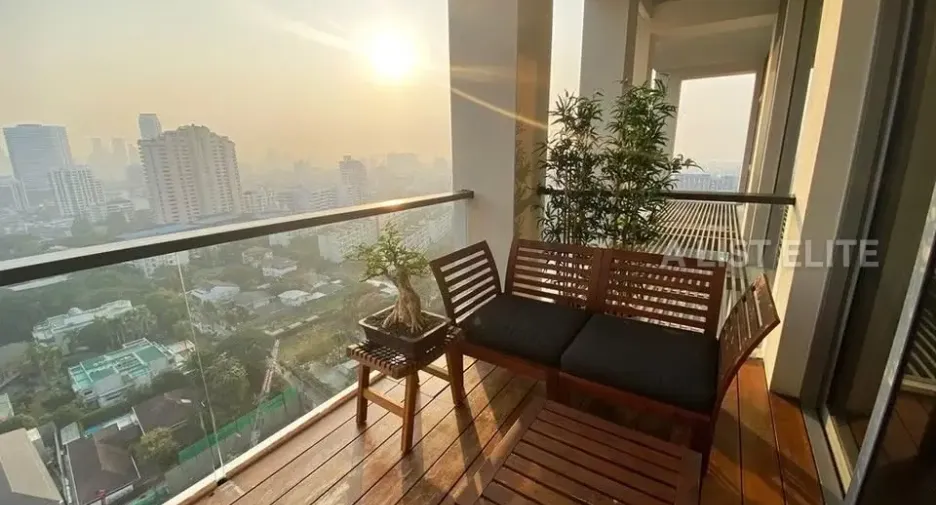 À vendre 2 chambres condo à Sathon, Bangkok
