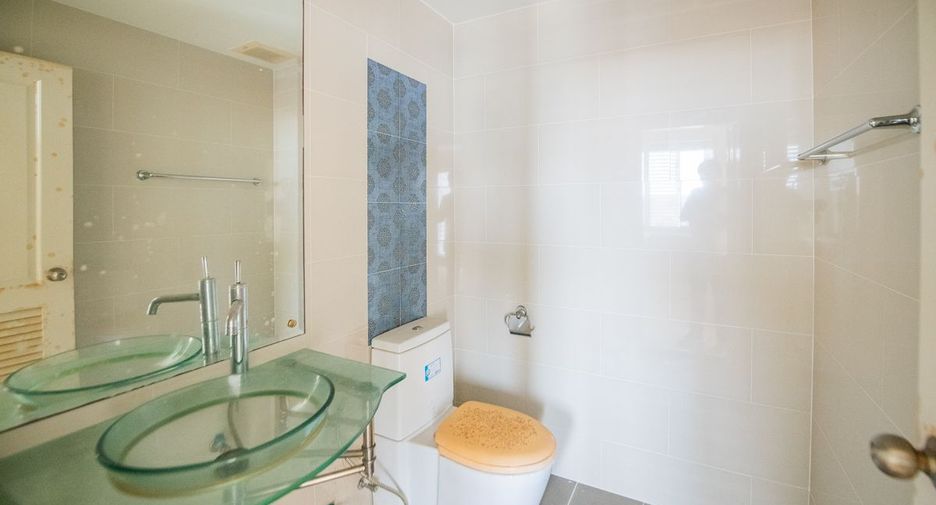 For sale 2 bedrooms condo in South Pattaya, Pattaya