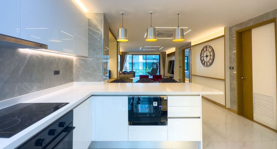 For sale 2 bedrooms condo in South Pattaya, Pattaya