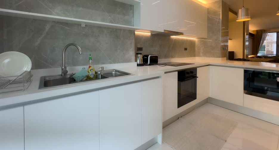 For sale 2 bedrooms condo in South Pattaya, Pattaya