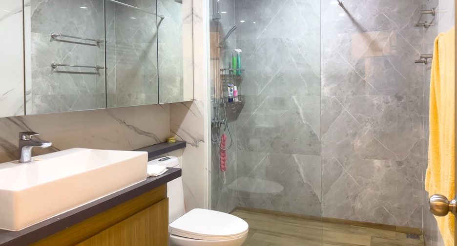 For sale 2 bedrooms condo in South Pattaya, Pattaya