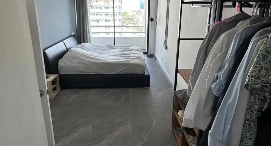 For rent 2 bedrooms condo in Watthana, Bangkok