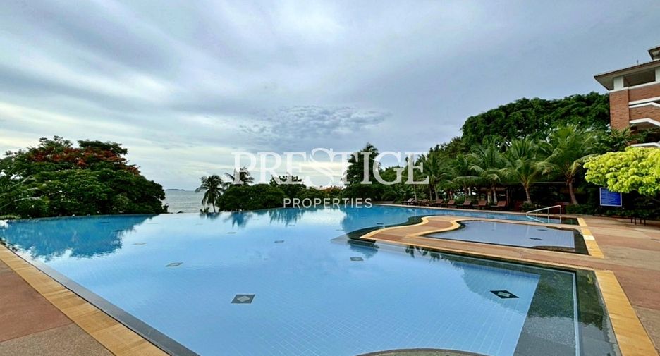 For sale 3 bedrooms condo in Pratumnak, Pattaya