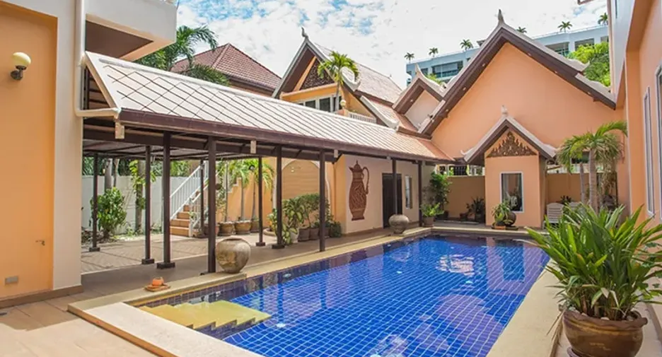 For rent 5 bedrooms house in Bang Lamung, Chonburi