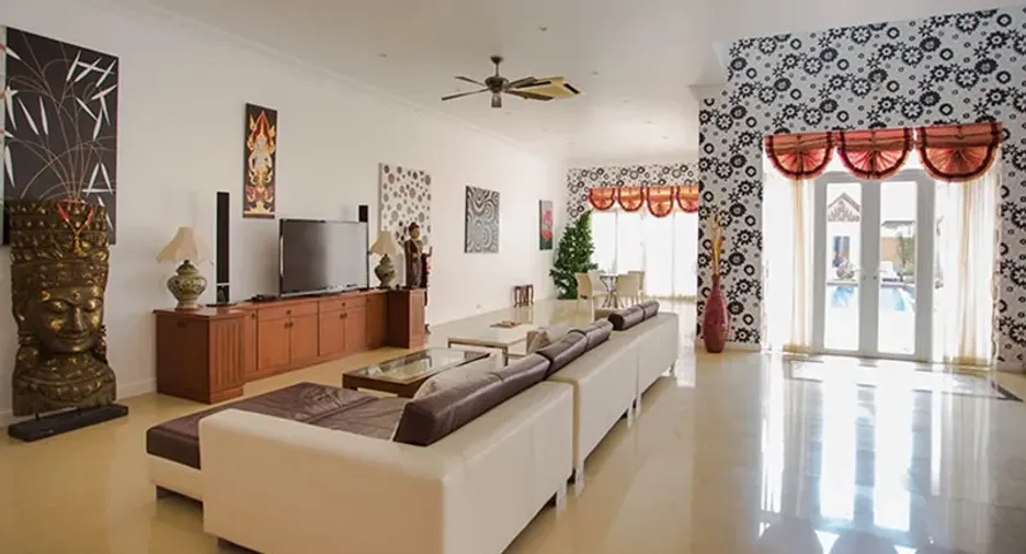 For rent 5 bedrooms house in Bang Lamung, Chonburi